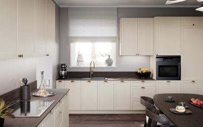 A dark kitchen — graphite, anthracite, black. Is it worth it and how to avoid mistakes
